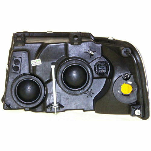 HEAD LAMP RH BLACK BEZELW/OFF ROAD PKG HQ  REPLACEMENT FOR FORD EXPEDITION 2006 PARTSLINK NUMBER  FO2503198