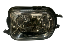 FOG LAMP FR RH W/O AMG PKG W/O BI-XENON HQ REPLACEMENT FOR MERCEDES C240 2003 PARTSLINK NUMBER  MB2593102