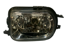 FOG LAMP FR RH W/O AMG PKG W/O BI-XENON HQ REPLACEMENT FOR MERCEDES SLK320 2003 PARTSLINK NUMBER  MB2593102