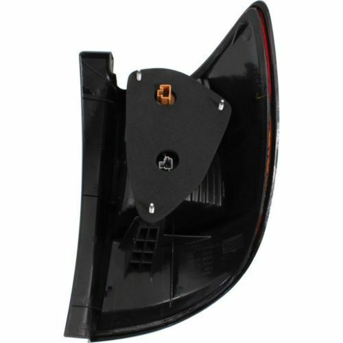 TAIL LAMP LH HQ REPLACEMENT FOR PONTIAC VIBE 2003 PARTSLINK NUMBER GM2800192 TAIL LAMP LH HQ REPLACEMENT FOR PONTIAC VIBE 2003 PARTSLINK NUMBER GM2800192