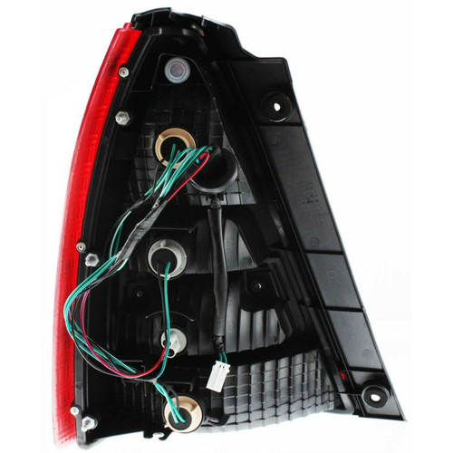TAIL LAMP RH HQ REPLACEMENT FOR SUBARU FORESTER 2003 PARTSLINK NUMBER SU2801108 TAIL LAMP RH HQ REPLACEMENT FOR SUBARU FORESTER 2003 PARTSLINK NUMBER SU2801108