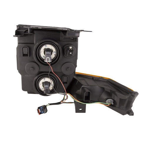 HEAD LAMP LH HALOGEN HQ REPLACEMENT FOR JEEP COMMANDER 2006 PARTSLINK NUMBER CH2518117 HEAD LAMP LH HALOGEN HQ REPLACEMENT FOR JEEP COMMANDER 2006 PARTSLINK NUMBER CH2518117