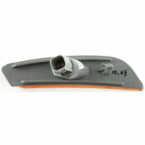 SIGNAL LAMP FR RH (IN BUMPER) HQ REPLACEMENT FOR  CADILLAC CTS-V SEDAN 2007 PARTSLINK NUMBER  GM2551189
