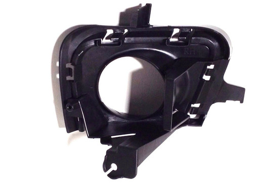 FOG LAMP BEZEL FR RH    REPLACEMENT FOR TOYOTA PRIUS C 2013 PARTSLINK NUMBER   TO1039160