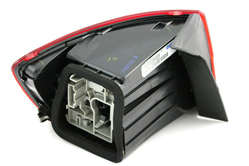 TAIL LAMP RH SDN W/O LED W/RR FOG LAMP HQ     REPLACEMENT FOR VOLKSWAGEN JETTA (TYPE 6) 2013 PARTSLINK NUMBER  VW2805124
