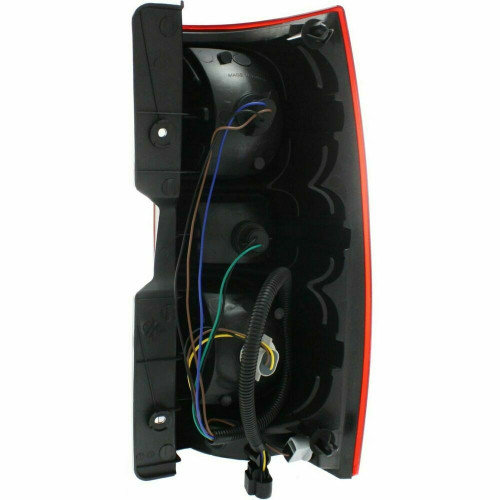 TAIL LAMP LH HQ    REPLACEMENT FOR CHEVROLET SUBURBAN 2009 PARTSLINK NUMBER  GM2800196