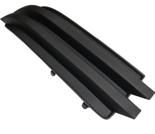 FOG LAMP COVER FR RH W/O FOG     REPLACEMENT FOR DODGE CARAVAN 2009 PARTSLINK NUMBER  CH2599104