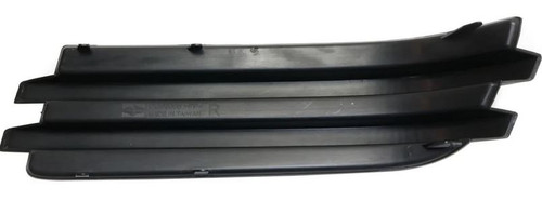 FOG LAMP COVER FR RH W/O FOG     REPLACEMENT FOR DODGE CARAVAN 2009 PARTSLINK NUMBER  CH2599104