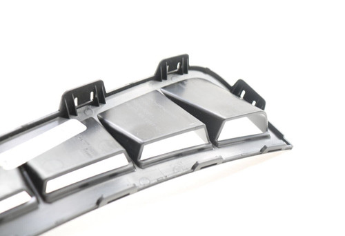 GRILLE LOWER FR RH BLACK SEL/SEL PLUS/LIMITED/LUXURY/ULTIMATE [CANADA] MODELS REPLACEMENT FOR HYUNDAI SONATA 2020 PARTSLINK NUMBER HY1039157