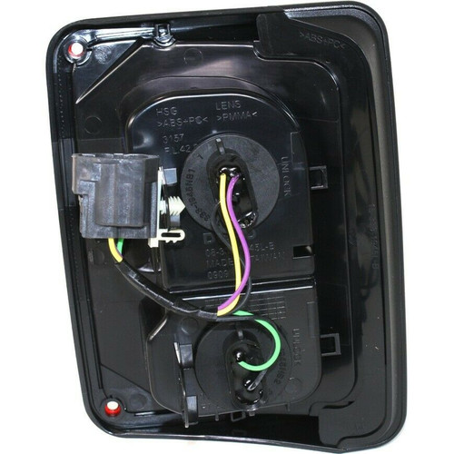 TAIL LAMP LH HQ REPLACEMENT FOR JEEP WRANGLER 2010 PARTSLINK NUMBER CH2800177 TAIL LAMP LH HQ REPLACEMENT FOR JEEP WRANGLER 2010 PARTSLINK NUMBER CH2800177