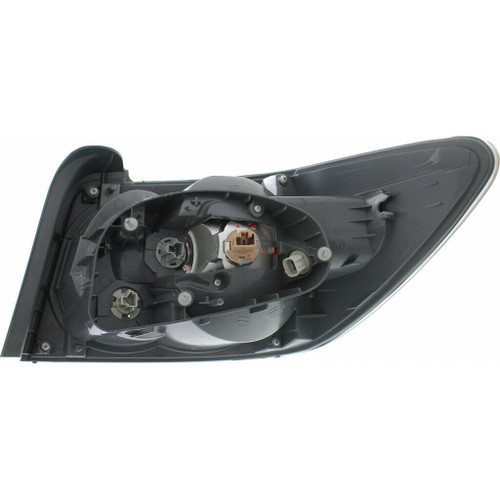 TAIL LAMP LH CAPA REPLACEMENT FOR MAZDA CX7 2010 PARTSLINK NUMBER  MA2800150C