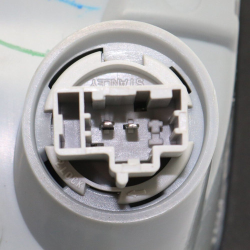 TRUNK LAMP RH (BACK-UP LAMP) HQ REPLACEMENT FOR MAZDA CX9 2010 PARTSLINK NUMBER MA2803106 TRUNK LAMP RH (BACK-UP LAMP) HQ REPLACEMENT FOR MAZDA CX9 2010 PARTSLINK NUMBER MA2803106