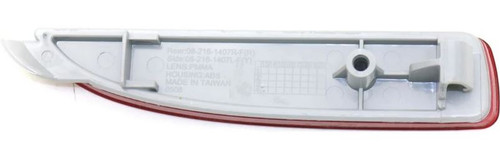 REFLECTOR RR IN BUMPER (SMALL)  REPLACEMENT FOR MAZDA MAZDA 3 SPORT (CANADA) 2010 PARTSLINK NUMBER  MA1184101