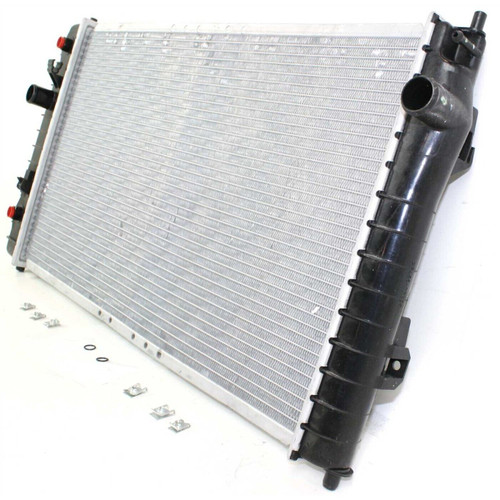 RADIATOR (2518) 2.2L REPLACEMENT FOR CHEVROLET CAVALIER 2002 PARTSLINK NUMBER GM3010416 RADIATOR (2518) 2.2L REPLACEMENT FOR CHEVROLET CAVALIER 2002 PARTSLINK NUMBER GM3010416