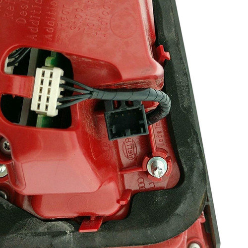 TRUNK LAMP RH (BACK-UP LAMP) LED SDN HQ  REPLACEMENT FOR AUDI A4 2015 PARTSLINK NUMBER  AU2803120