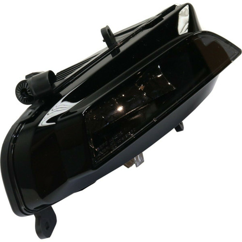 FOG LAMP FR RH W/S-LINE PKG HQ REPLACEMENT FOR AUDI A4 QUATTRO 2015 PARTSLINK NUMBER AU2593117 FOG LAMP FR RH W/S-LINE PKG HQ REPLACEMENT FOR AUDI A4 QUATTRO 2015 PARTSLINK NUMBER AU2593117