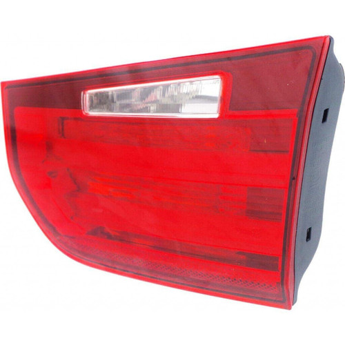 TRUNK LAMP RH (BACKUP LAMP) CAPA REPLACEMENT FOR BMW M3 2015 PARTSLINK NUMBER BM2803115C TRUNK LAMP RH (BACKUP LAMP) CAPA REPLACEMENT FOR BMW M3 2015 PARTSLINK NUMBER BM2803115C