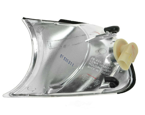 SIDE MARKER LAMP LH CLEAR HQ REPLACEMENT FOR BMW M3 2005 PARTSLINK NUMBER BM2520113 SIDE MARKER LAMP LH CLEAR HQ REPLACEMENT FOR BMW M3 2005 PARTSLINK NUMBER BM2520113