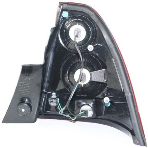 TAIL LAMP LH HQ REPLACEMENT FOR CHEVROLET MALIBU MAXX 2005 PARTSLINK NUMBER GM2800182 TAIL LAMP LH HQ REPLACEMENT FOR CHEVROLET MALIBU MAXX 2005 PARTSLINK NUMBER GM2800182