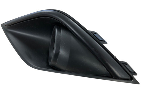 FOG LAMP BEZEL FR LH FOR USE W/HALOGEN LAMP REPLACEMENT FOR MITSUBISHI OUTLANDER 2019 PARTSLINK NUMBER MI1038127 FOG LAMP BEZEL FR LH FOR USE W/HALOGEN LAMP REPLACEMENT FOR MITSUBISHI OUTLANDER 2019 PARTSLINK NUMBER MI1038127