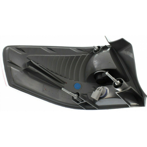 TAIL LAMP RH SDN CAPA REPLACEMENT FOR FORD FOCUS 2008 PARTSLINK NUMBER  FO2801215C