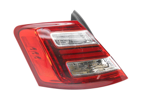 TAIL LAMP LH CAPA REPLACEMENT FOR FORD TAURUS 2015 PARTSLINK NUMBER FO2804108C TAIL LAMP LH CAPA REPLACEMENT FOR FORD TAURUS 2015 PARTSLINK NUMBER FO2804108C