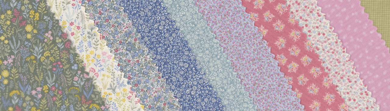 Petite Fleurs by Makower UK