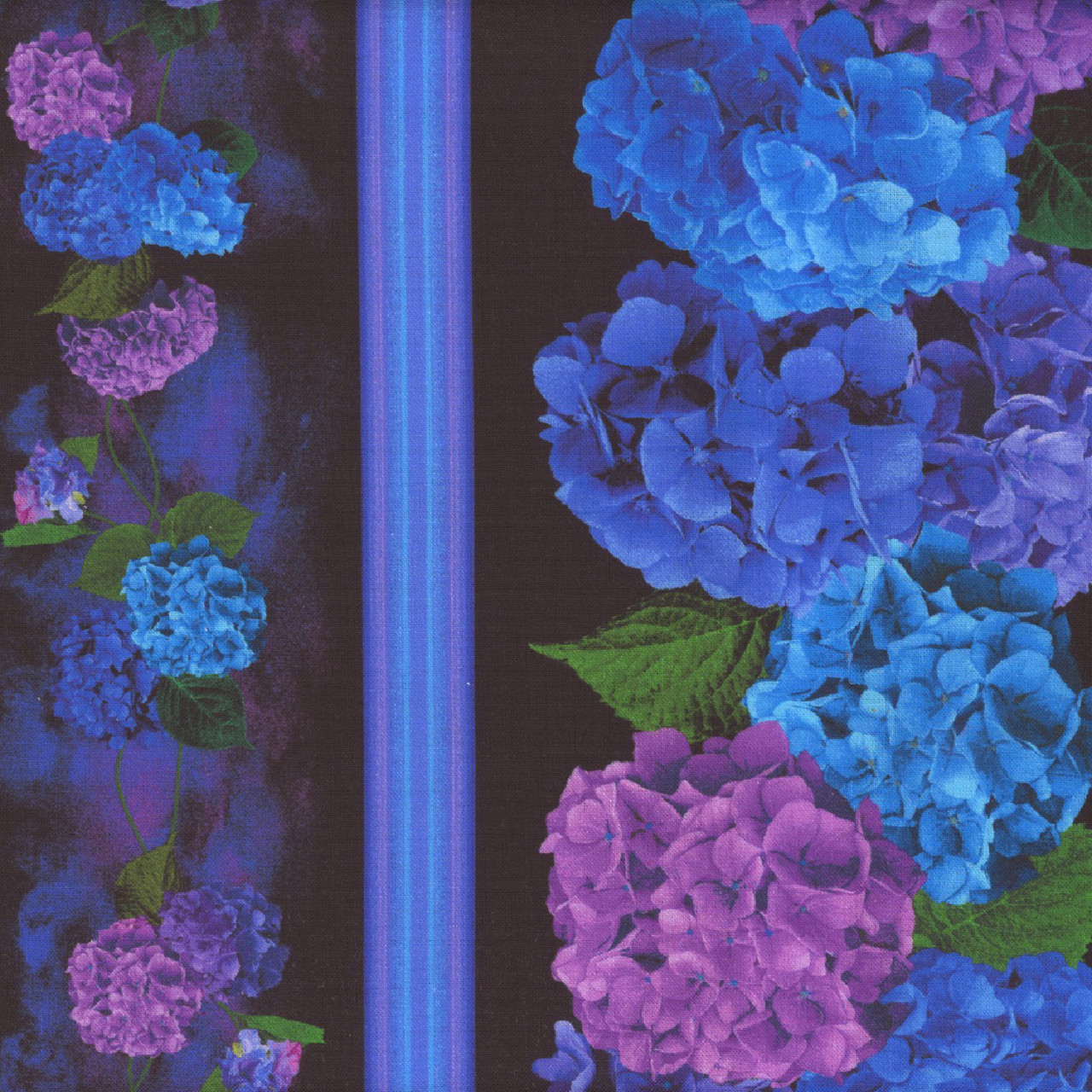 flowermemoryページ Timeless Treasures Fabrics Midnight Blooms Black Hydrangea