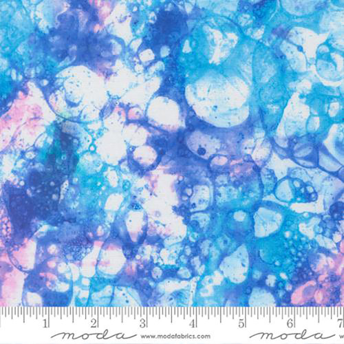 Moda Fabrics Gradients Gallery Moda Floating Rhythm Blenders  Blue