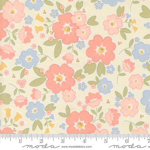 <p>Moda Fabrics Handmade Sweetness Vintage Blooms Floral Porcelain Cream Cuddle Quilting Cloth</p>