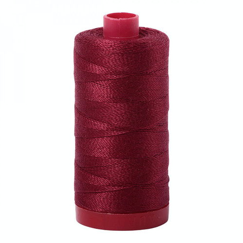 Long staple Egyptian cotton is the best in the world! The 12 weight is a decorative thread and is the thickest thread in the Mako range. 2 ply thread. It is ideal when a very defined machine quilting stitch is desired. 100% mercerized cotton. Superb for art quilting when heavier thread effects are desired . Beautiful on linen and denim fabric . Use a 90/14 topstitch needle.