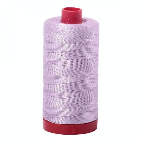 Long staple Egyptian cotton is the best in the world! The 12 weight is a decorative thread and is the thickest thread in the Mako range. 2 ply thread. It is ideal when a very defined machine quilting stitch is desired. 100% mercerized cotton. Superb for art quilting when heavier thread effects are desired . Beautiful on linen and denim fabric . Use a 90/14 topstitch needle.