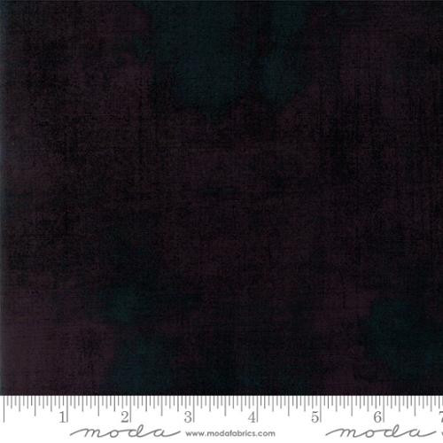<p>Moda Fabrics BasicGrey Grunge Texture Onyx Maven Black</p>