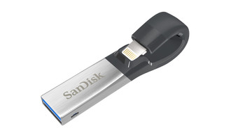 Sandisk iXpand 32GB 32GB USB 3.0 (3.1 Gen 1) Capacity Black, Silver USB flash drive Sandisk iXpand 32GB 32GB USB 3.0 (3.1 Gen 1) Capacity Black, Silver USB flash drive