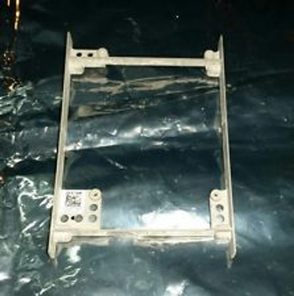 AM0MF000M00 - Dell Right LCD Bracket for Alienware M17X R3