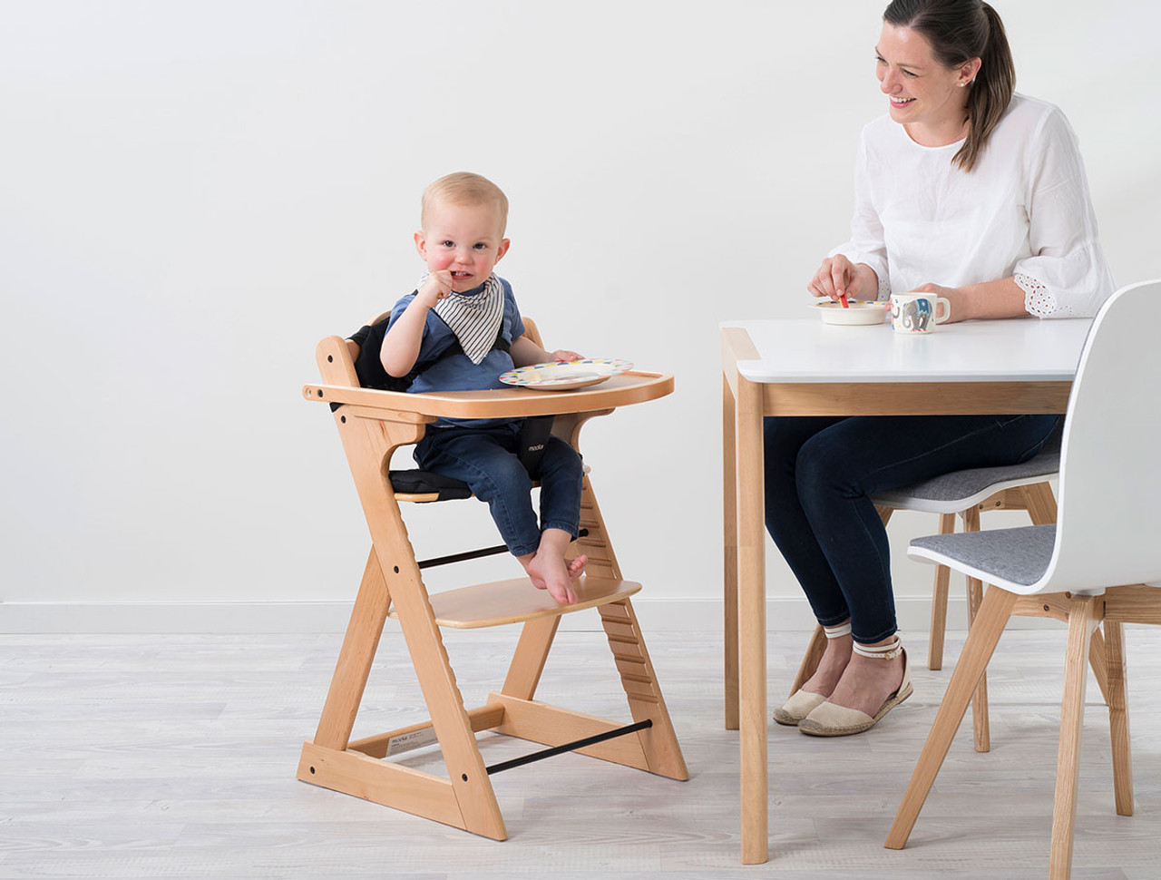 Highchairs for Cafes and Restaurants Mocka NZ