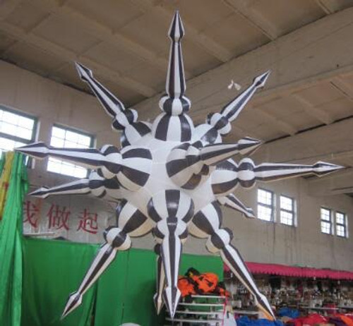 BLACK/WHITE STAR INFLATABLE