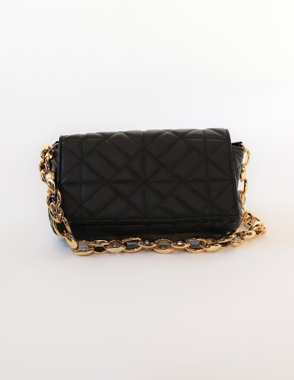 Moschino quilted black calfskin Gold chain strap purse | Connect Japan  Luxury