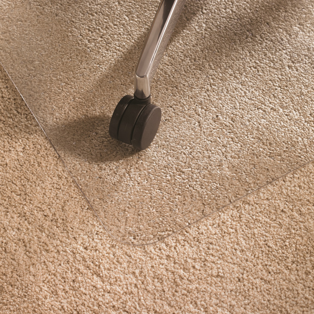 Cleartex Ultimat Chair Mat for Plush Pile Carpets (over 1/2), Clear  Polycarbonate, Lipped Carpet Protector