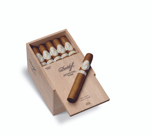 Davidoff Grand Cru Toro Cigar. 54 X 6. Box of 25