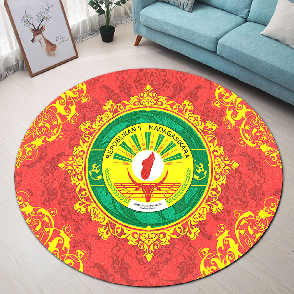 Madagascar Round Rug Floral Frame