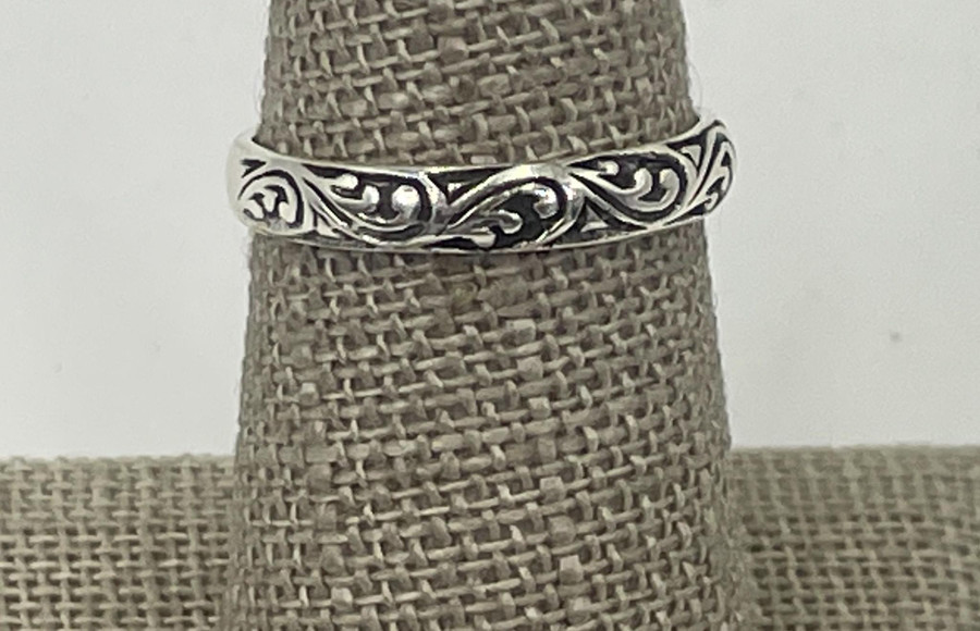 Elegant Filigree Ring .925 Silver