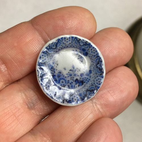 M00343-D MOREZMORE Miniature Blue and White China Plate 1:12 Scale for Dollhouse Puppet Doll Mini