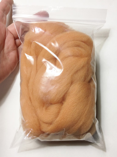 HR052-500 MOREZMORE AMBER BROWN FLESH SKIN TONE 500g 100% Merino Fine Wool  Roving 66S