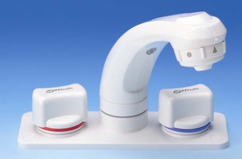 WHALE ELEGANCE Dusch-Mischbatterie Mit Halterung – Weiß, Für Wohnmobile & Camping