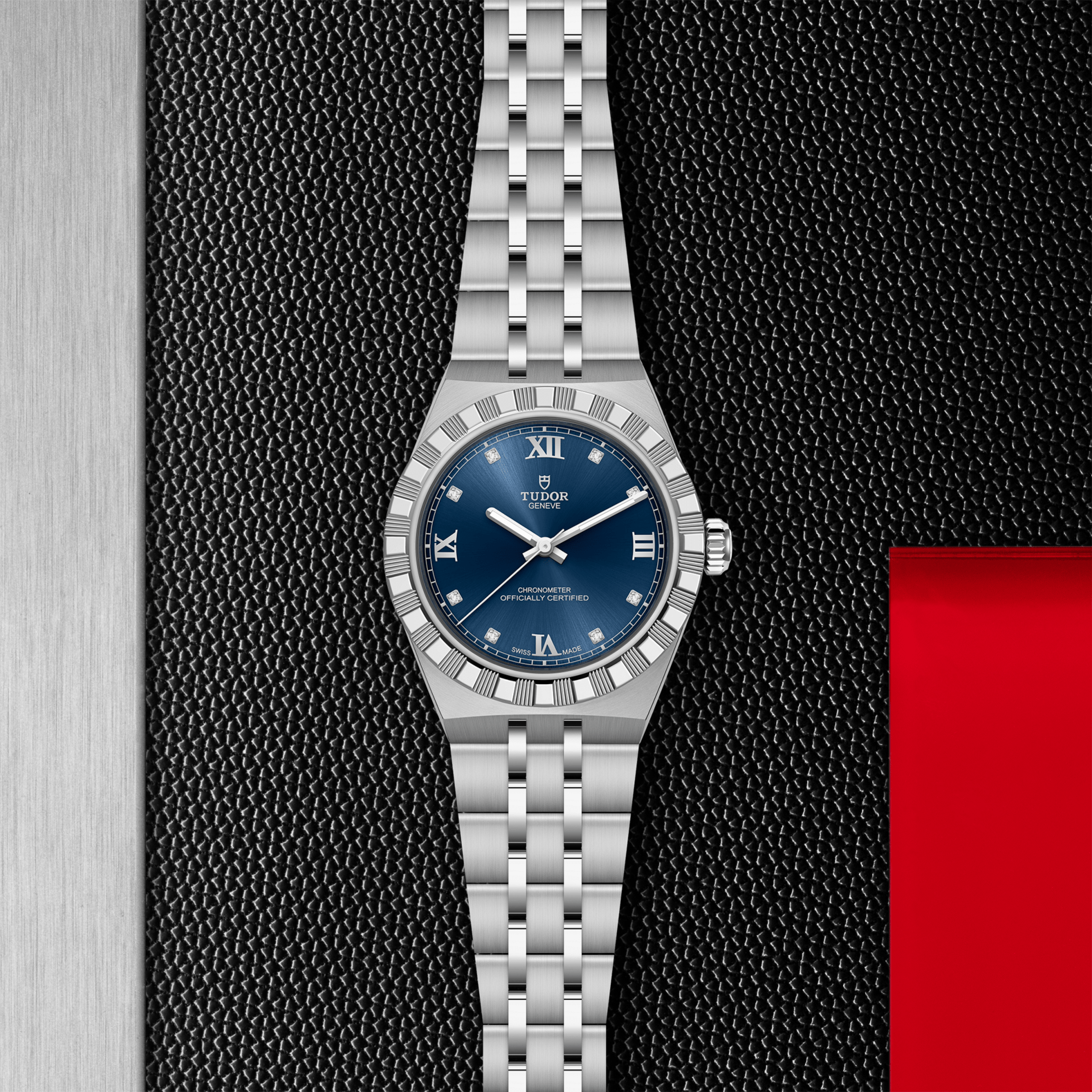 Tudor TUDOR Royal in 30mm steel case, Blue dial - Global Watch Company