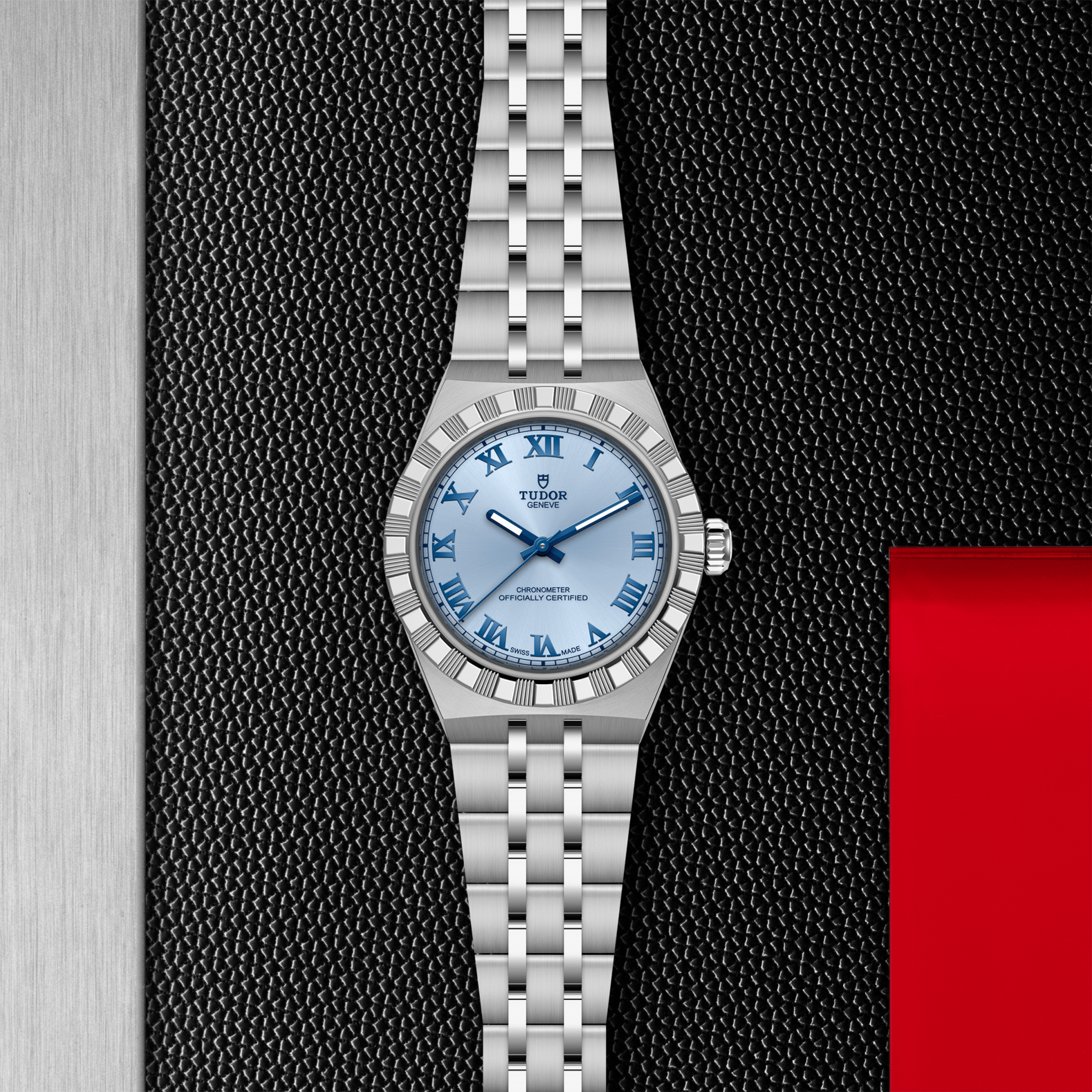 Tudor TUDOR Royal in 30mm steel case, Light blue dial - Global Watch Company