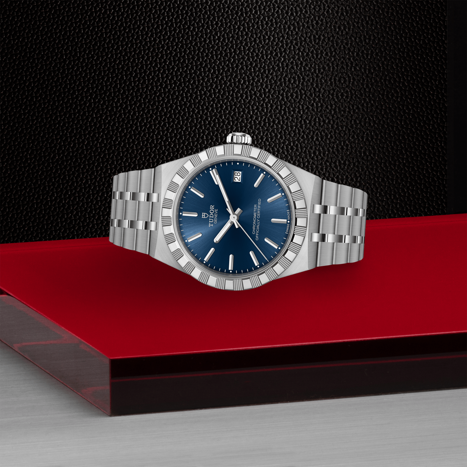 Tudor TUDOR Royal in 36mm steel case, Blue dial - Global Watch Company