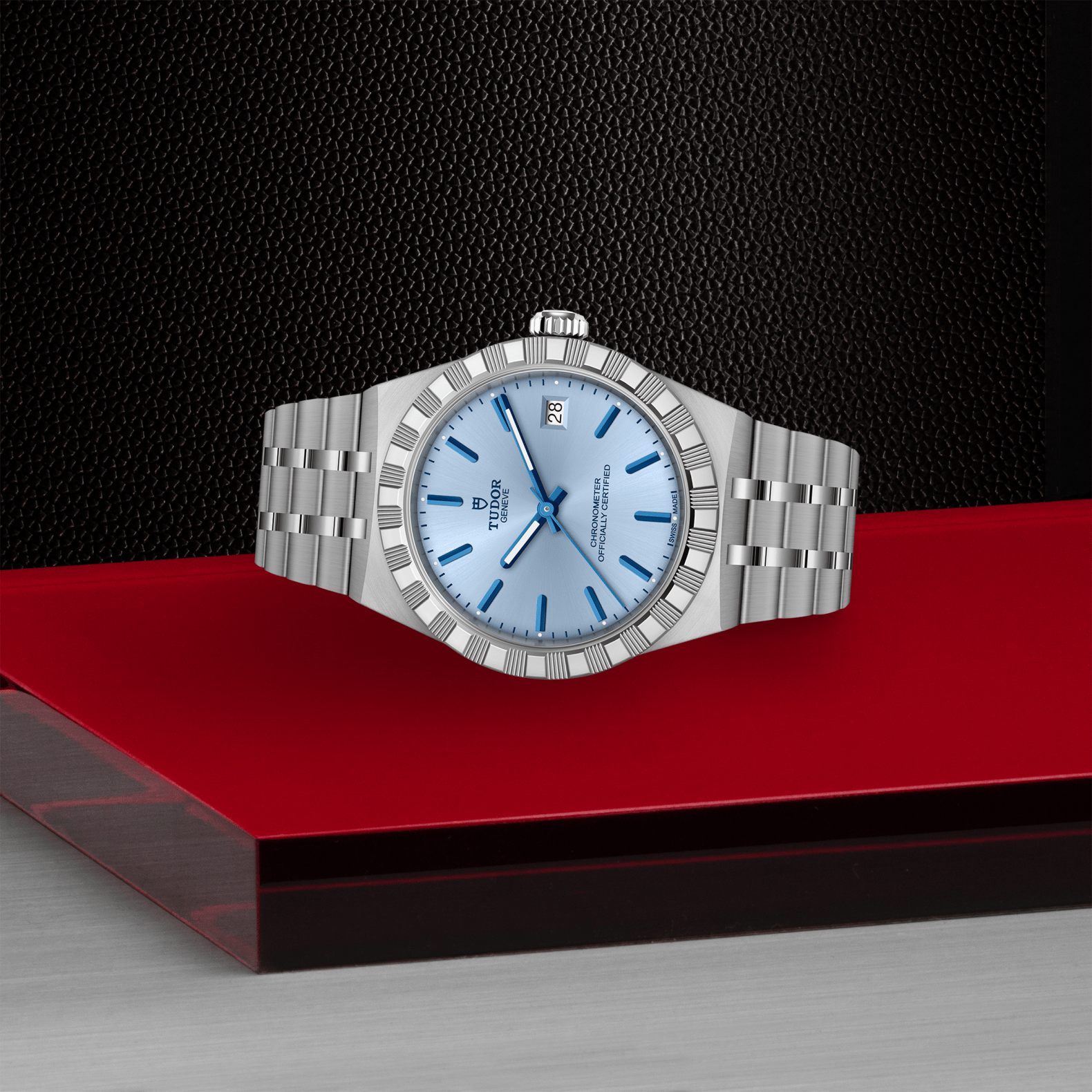 Tudor TUDOR Royal in 36mm steel case, Light blue dial - Global Watch Company