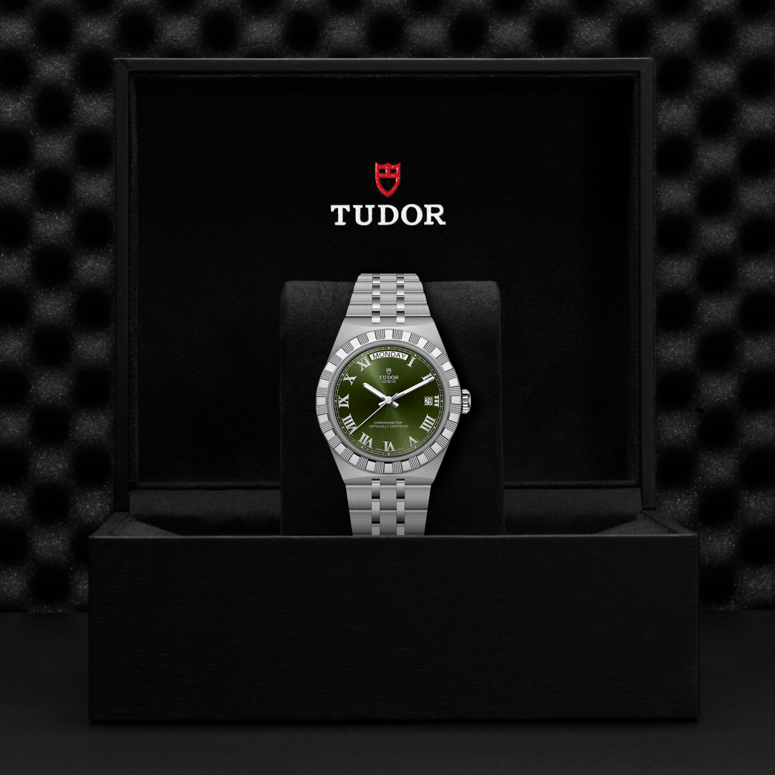 Tudor TUDOR Royal in 40mm steel case, Green dial - Global Watch Company